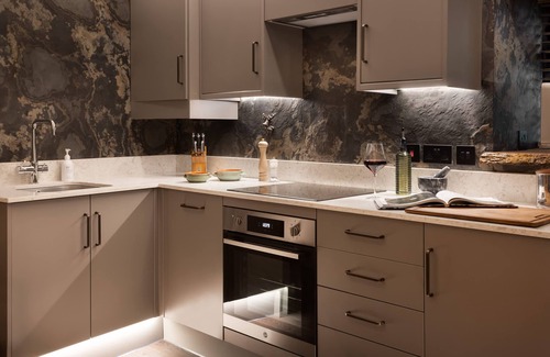 Lindale Apartment | Mead Cottage in Lindale