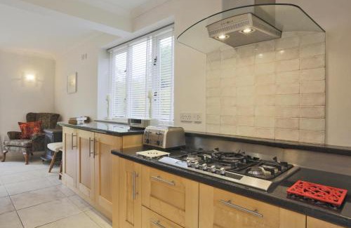 Ufford House | Meadow Lodge