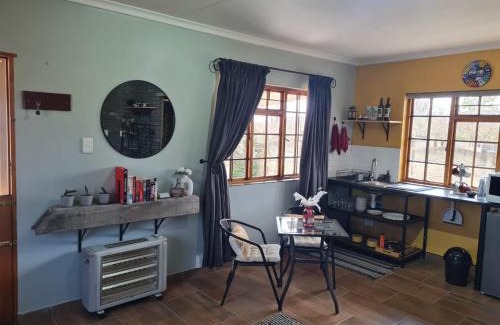 Wakkerstroom Apartment | Meadow View Retro Accommodation