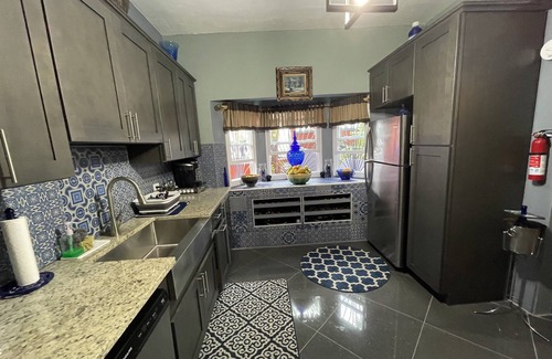 Cul de Sac Apartment | MEcasaMEnavia Hidden Gems