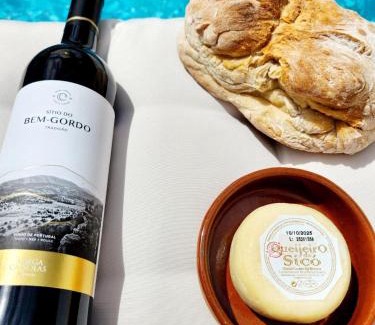 Caixas Villa | Meco Beach and Pool Villa