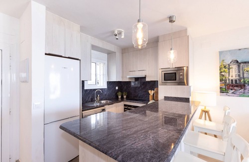 Cap de Salou Ski Chalet | Mediterranean Beach House · AirCon · Pool