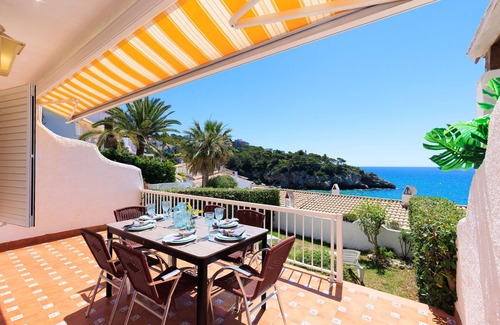 Cap de Salou Ski Chalet | Mediterranean Beach House · AirCon · Pool · UHC CASAS BLANCAS 301