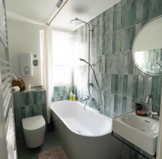 Ulm Apartment | Meerjungfrau - W14, zentral in Bahnhofsnähe, Küche