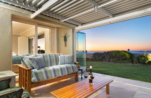 Melkbosstrand House | Melkbos Aan See by Host Agents