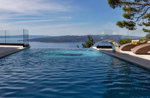 Bast Apartment | Melody Bast in Bast with 3 bedrooms and 4.5 bathrooms