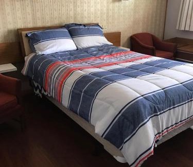 Leisenring Hotel | Melody Motor Lodge