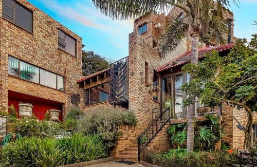Greater Johannesburg Metropolitan Area Apartment | Melville Penthouse With Stunning Views