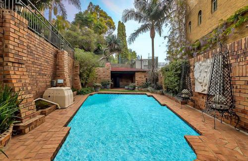 Greater Johannesburg Metropolitan Area Apartment | Melville Penthouse With Stunning Views
