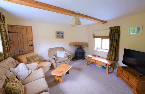Axbridge Cottage | Mendips View Country Cottage, Dog friendly. Free use of Swimming Pool and Gym