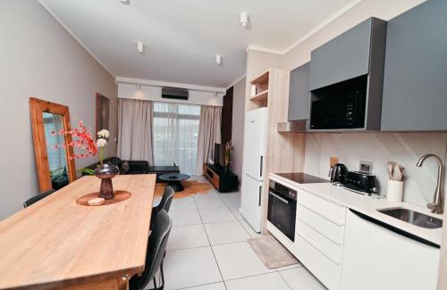 Menlyn Apartment | Menlyn Maine Apartment with Sunbet Casino view