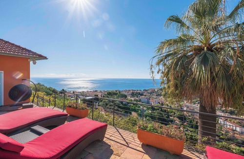 Menton Villa | Menton: Propriété de 5 villas, une piscine, jardins, terrasses