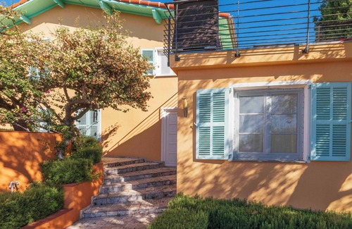 Menton Villa | Menton: Propriété de 5 villas, une piscine, jardins, terrasses