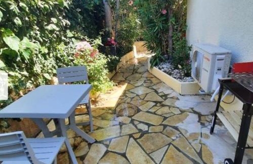 Le Pradet Apartment | Mer et soleil