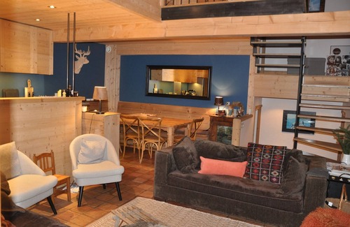 Le Raffort Ski Chalet | Meribel Charming chalet near the slopes with Sauna and Jacuzzi