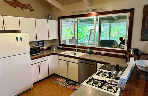 Honaunau-Napoopoo House | Mermaid Paradise - a breath away from Kealakekua Bay