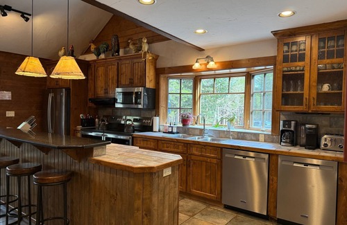 Peak 8 House | Merry Christmas! DEC 20-26 OPEN! Ski in&out. Your Epic Luxury Lodge on Peak 8.