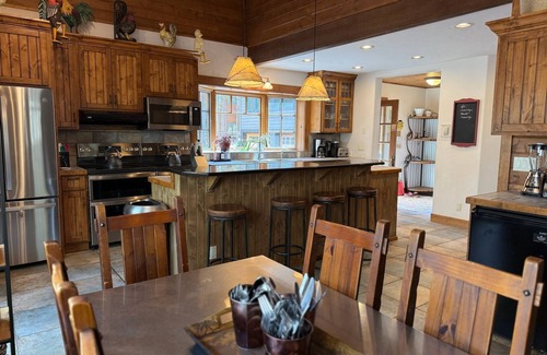 Peak 8 House | Merry Christmas! DEC 20-26 OPEN! Ski in&out. Your Epic Luxury Lodge on Peak 8.