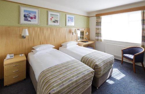 St. Saviour Hotel | Merton Hotel