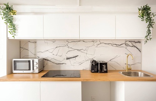 2nd Arrondissement Apartment | Merveil - Family suite - Louvre - Victoires