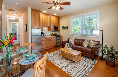 West Mesa House | Mesa Bliss - Tropical Oceanside Guest House on the Mesa