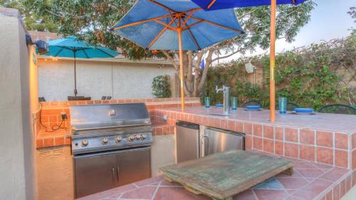 Dobson Ranch House | Mesa Lake Front House With Pool and Hot Tub