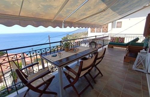 Afissos House | MESONISI maisonette