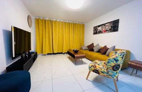 Unterrath Apartment | Messe HV-1