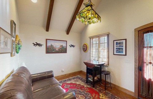 Fredericksburg House | Messina Hof Hill Country