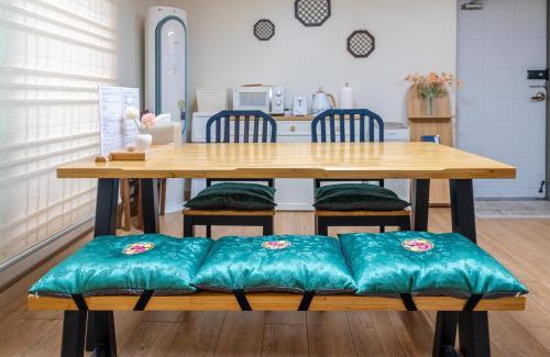 Seo-gu Apartment | Metro Stay Daejeon Cozy home at transport hub