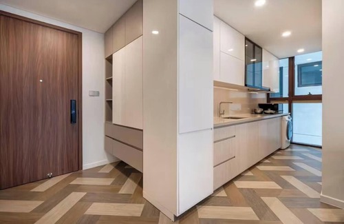 Ben Nghe Apartment | Metropole Retreat Iconic City View Pool & Gym