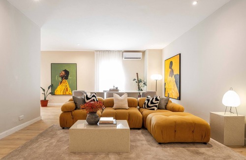 Lekki Phase 1 Apartment | Metropolis Lekki - 2 bedroom with King Bed, pool, 24/7 power, city view