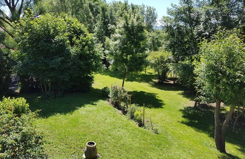 Gap Apartment | Meublé N°4 - Le Refuge-Studio-Ensuite with Shower-Garden view