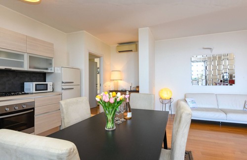 Peschiera del Garda Apartment | MGH Luxury -Residenza La Perla Peschiera Lakefront