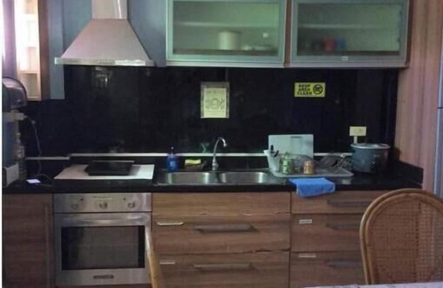 San Juan Apartment | MH Raniag Room in Urbiztondo, San Juan, LU