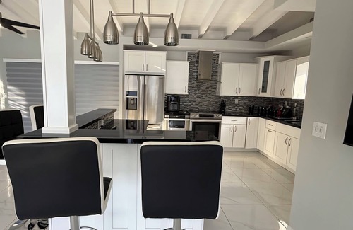 North Miami Beach House | Miami Lifestyle/Modern, Private heated Pool, BBQ