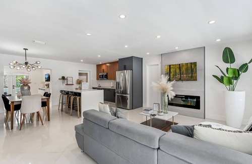 Westwood Lakes House | Miami Paradise Westchester *Heated pool*