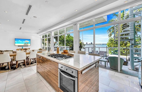 North Bay Village Villa | Miami Stunning Waterfront Villa Escape