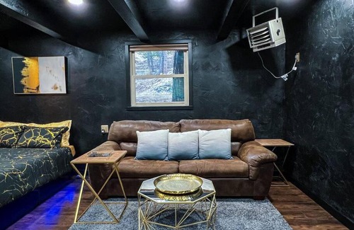 Colorado Springs Villa | Micah Blk Forest Lodge Cottage on 6 Wooded Acres