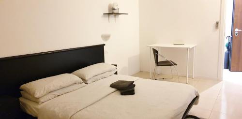 Zona Farini Apartment | Michelangelo 81 2Bdr Apartment 75m2
