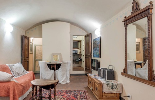 San Niccolo Apartment | Michelangelo's retreat, a small residence in the heart of Florence