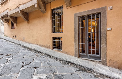 San Niccolo Apartment | Michelangelo's retreat, a small residence in the heart of Florence