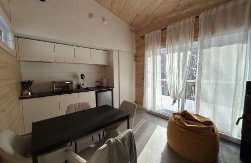 Notre-Dame-Auxiliatrice-de-Buckland Ski Chalet | Micro-Cabine in the Mountains - Solstice 5