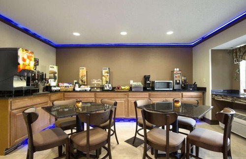 Duncan Hotel | Microtel Inn by Wyndham Spartanburg Duncan