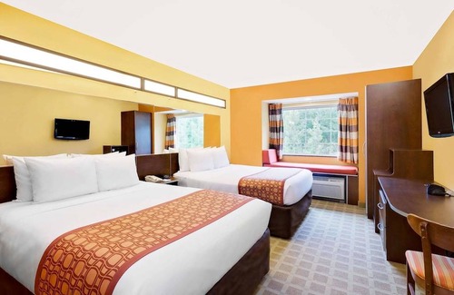 Princeton Hotel | Microtel Inn & Suites by Wyndham Princeton