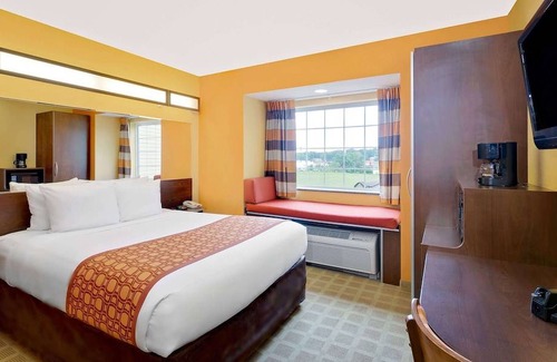 Princeton Hotel | Microtel Inn & Suites by Wyndham Princeton