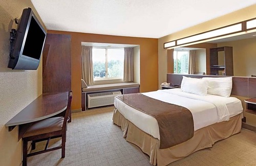 Woodstock Hotel | Microtel Inn & Suites by Wyndham Woodstock/Atlanta North