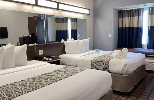 Michigan City Hotel | Microtel Inn & Suites by Wyndham Michigan City