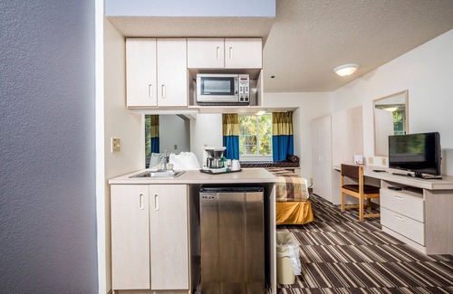 Palm Coast Hotel | Microtel Inn & Suites by Wyndham Palm Coast I-95