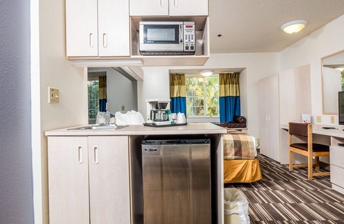 Palm Coast Hotel | Microtel Inn & Suites by Wyndham Palm Coast I-95